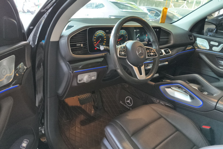 奔驰GLE 2020款 改款 GLE 350 4MATIC 时尚型中控内饰7003