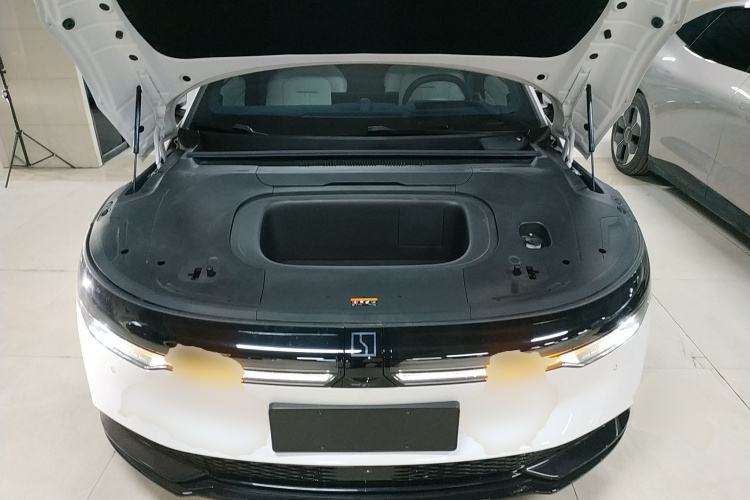 极氪007 2025款 长续航后驱智驾版 100kWh机舱底盘24