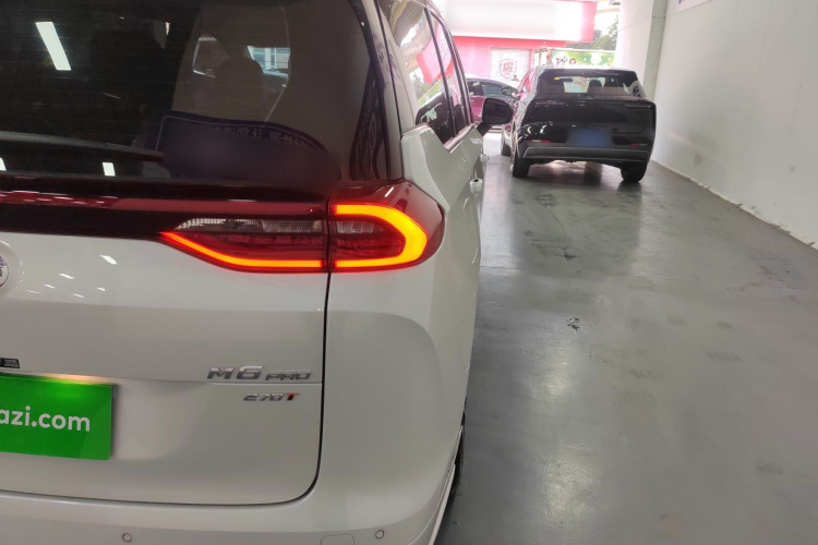 广汽传祺 传祺M6 2023款 PRO 270T DCT豪华版车身外观9