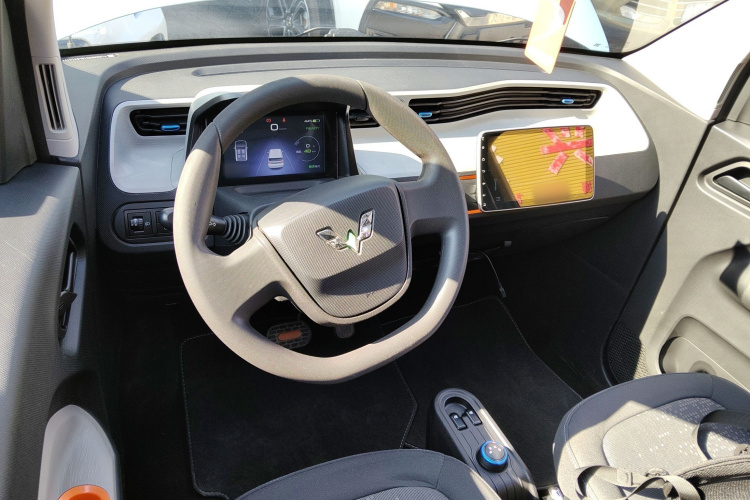 五菱汽车 宏光MINIEV 2020款 自在款 磷酸铁锂中控内饰12