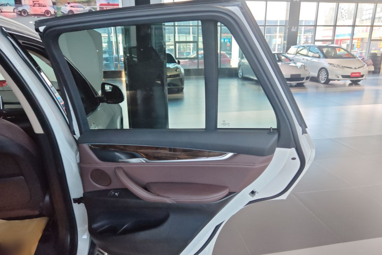 宝马X5(进口) 2017款 xDrive35i 典雅型中控内饰7006