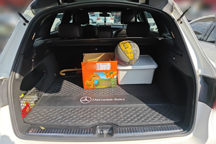 奔驰GLC 2022款 改款 GLC 300 L 4MATIC 动感型臻藏版中控内饰23