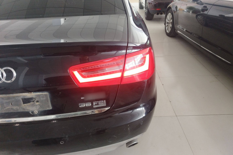 奥迪A6L 2015款 35 FSI quattro 技术型车身外观9