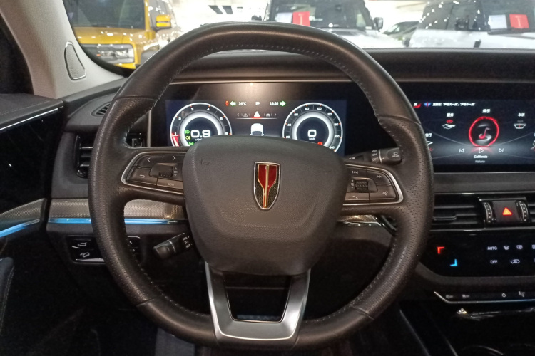 红旗HS5 2022款 改款 2.0T 智联旗享四驱版中控内饰13