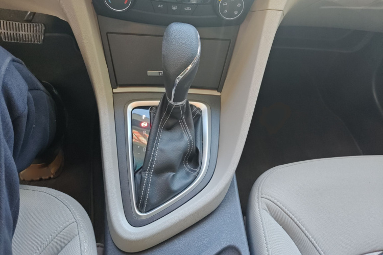 别克 英朗 2017款 15N 自动进取型局部细节18