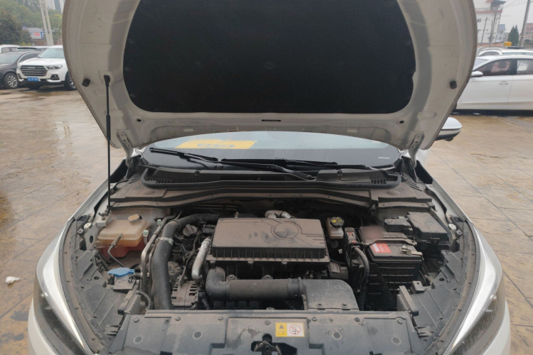 思皓A5 2022款 1.5T CVT青春版机舱底盘24