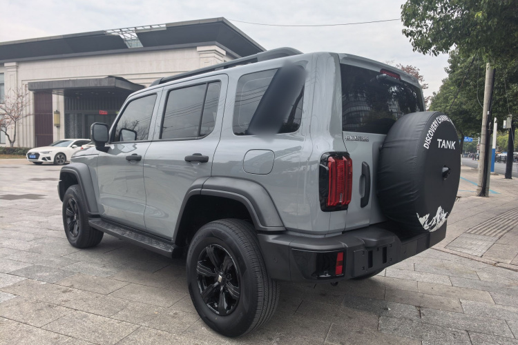 坦克300 2025款 2.0T 征服者车身外观6009