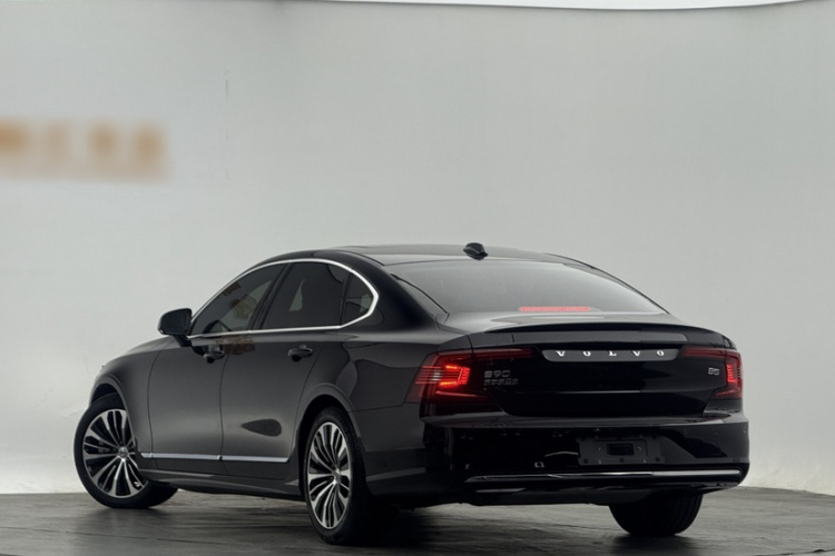 沃尔沃S90 2024款 B5 智逸豪华版车身外观6004