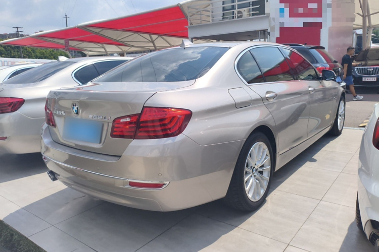 宝马5系 2017款 525Li 豪华设计套装车身外观6002