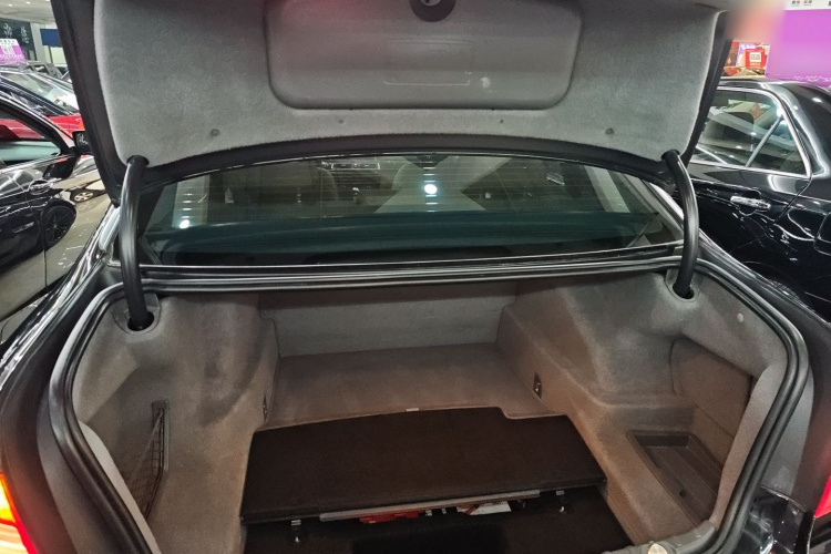 宝马7系 2014款 730Li 臻享型局部细节23