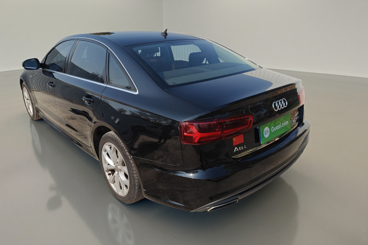 奥迪A6L 2018款 35 TFSI 典藏版车身外观5
