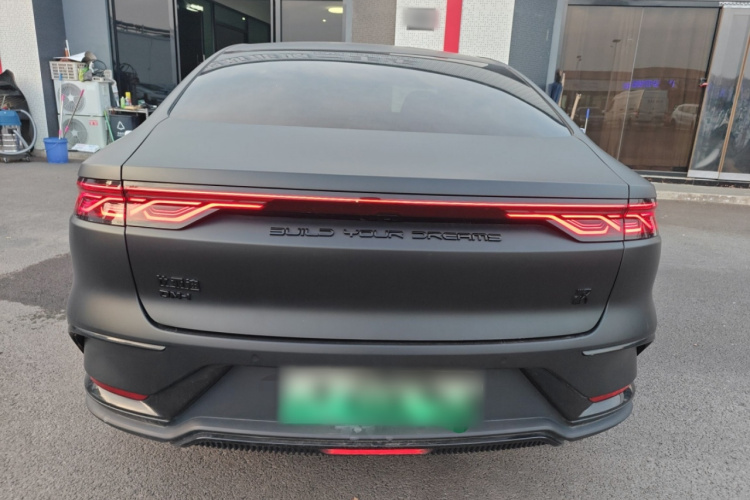 比亚迪 汉 2022款 DM-i 121KM 尊享型车身外观6