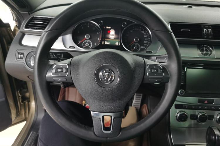 一汽-大众CC 2016款 1.8TSI 豪华型中控内饰7001