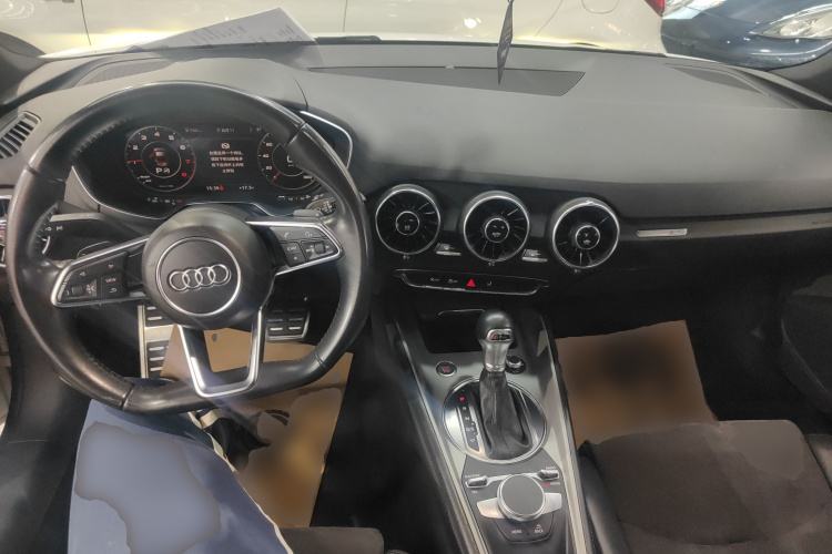 奥迪TT 2015款 TT Coupe 45 TFSI中控内饰7002