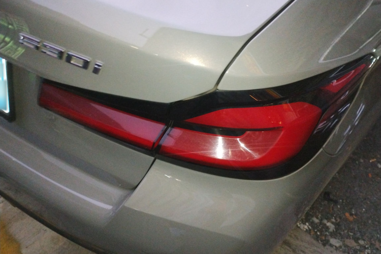 宝马5系(进口) 2022款 改款 530i M运动套装车身外观6007