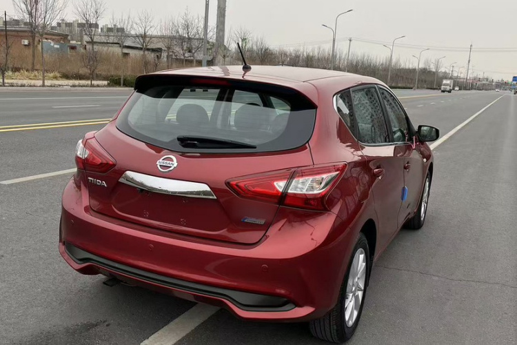日产 骐达TIIDA 2016款 1.6L CVT酷动版车身外观6005