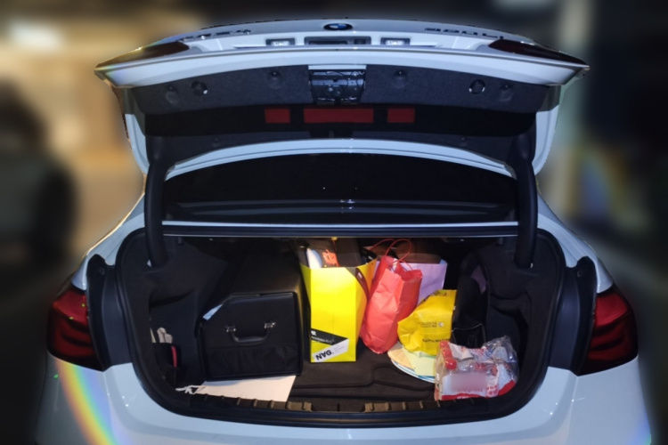 宝马3系 2017款 320Li M运动型中控内饰23