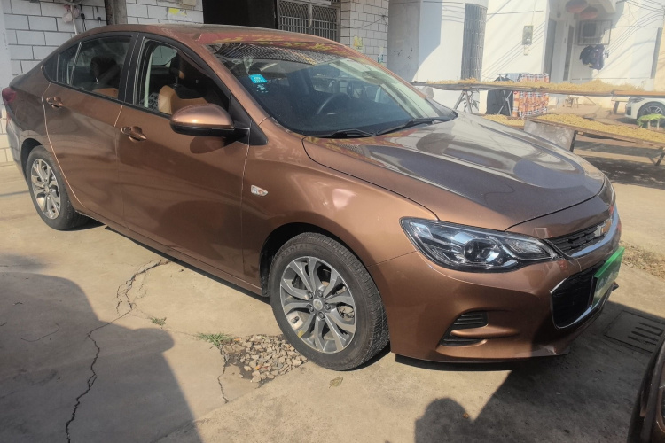 雪佛兰 科沃兹 2016款 1.5L 自动欣尚版车身外观3