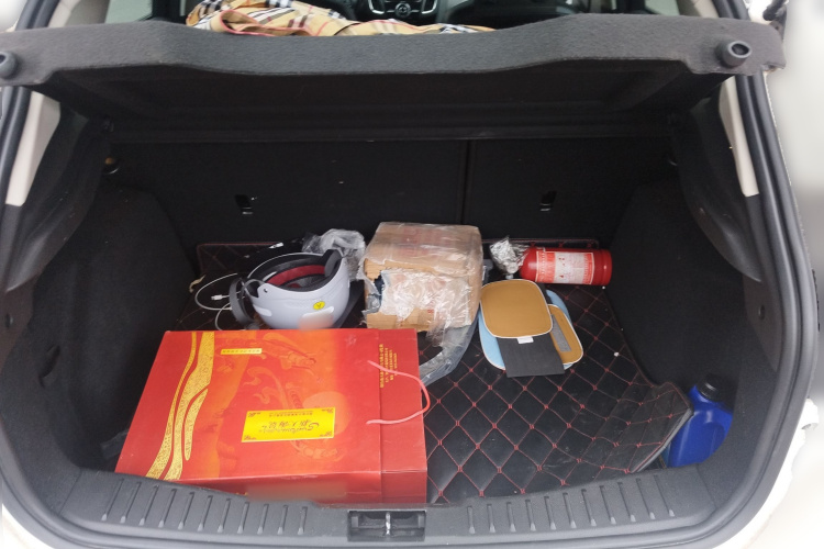 福特 福克斯 2015款 两厢 EcoBoost 180 自动运动型中控内饰23