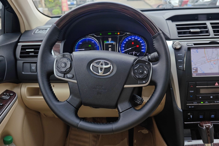 丰田 凯美瑞 2015款 双擎 2.5HG 豪华导航版局部细节13