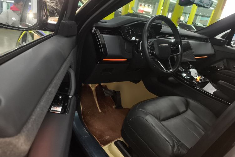 路虎 揽胜运动版 2023款 360PS S中控内饰7003