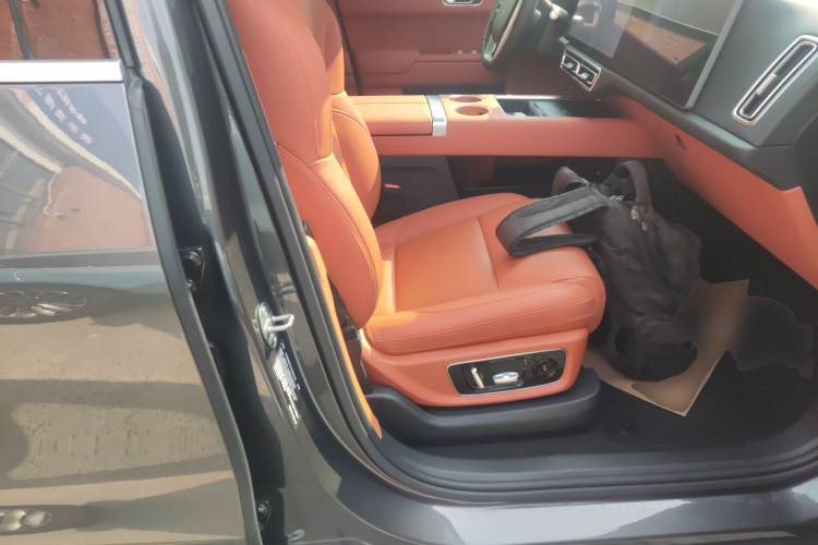 理想汽车 理想L8 2023款 Pro局部细节41