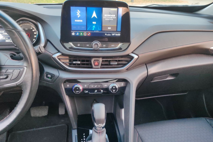 雪佛兰 沃兰多 2020款 轻混 Redline 530T 自动纵享版（5+2款）局部细节16