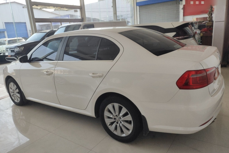 大众 朗逸 2013款 改款 1.4TSI DSG舒适版车身外观4