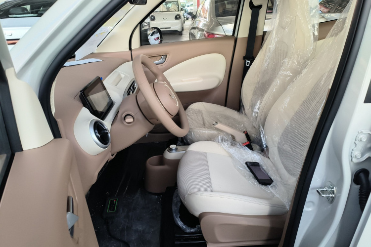 五菱汽车 宏光MINIEV 2025款 四门版 进阶款中控内饰19