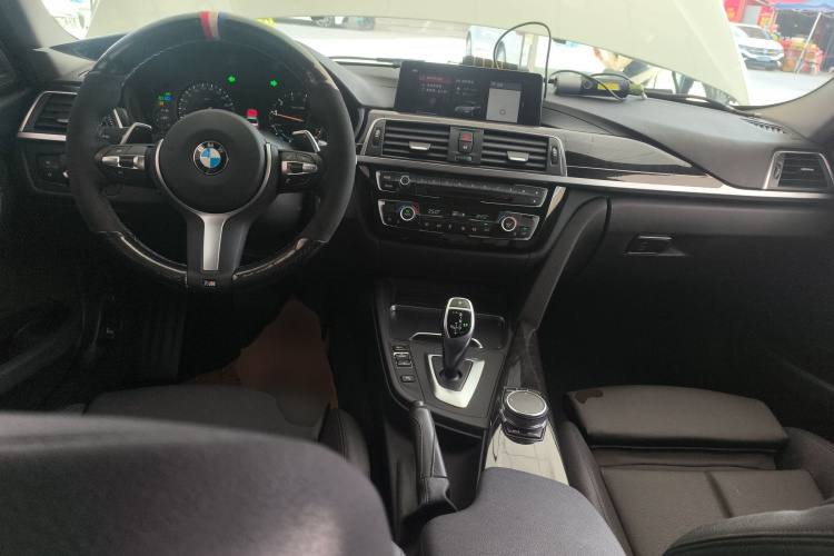 宝马3系 2019款 320Li M运动曜夜版中控内饰7002