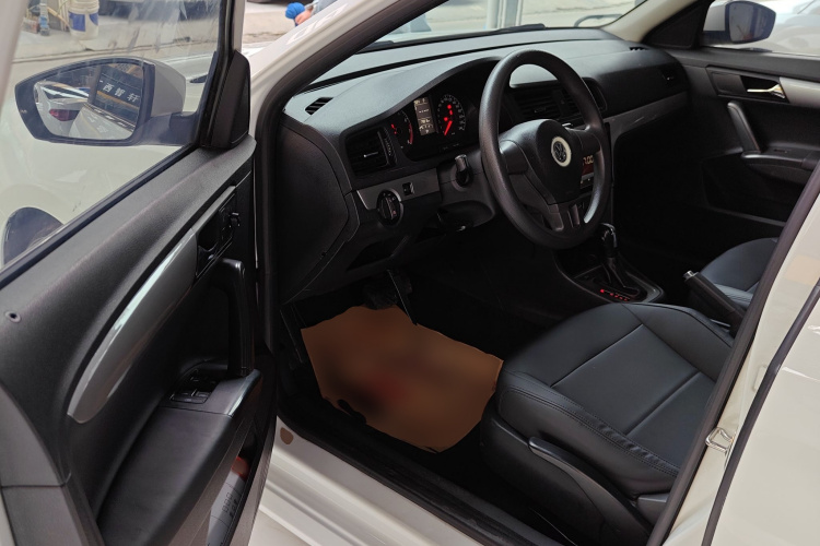 大众 朗逸 2015款 1.6L 自动风尚版中控内饰7003