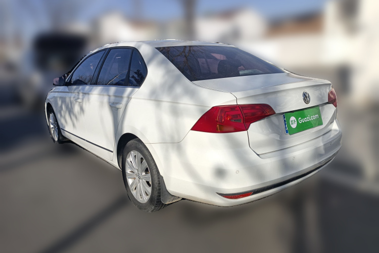 大众 宝来 2018款 1.5L 手动舒适型车身外观5