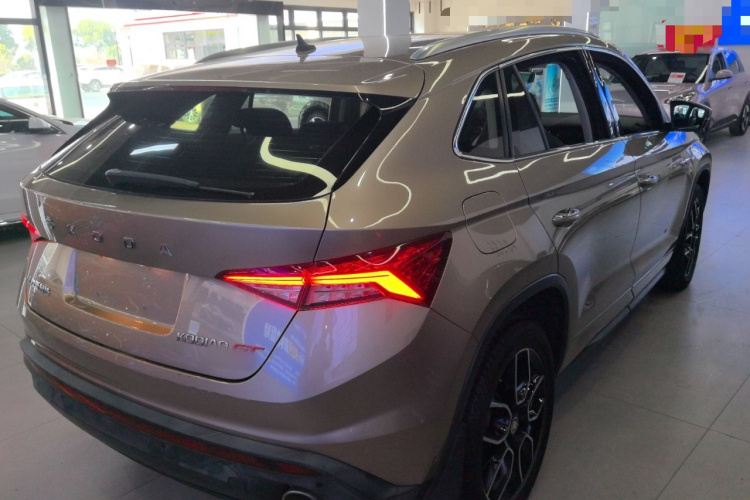 斯柯达 柯迪亚克GT 2019款 TSI330 两驱豪华版 国VI车身外观7