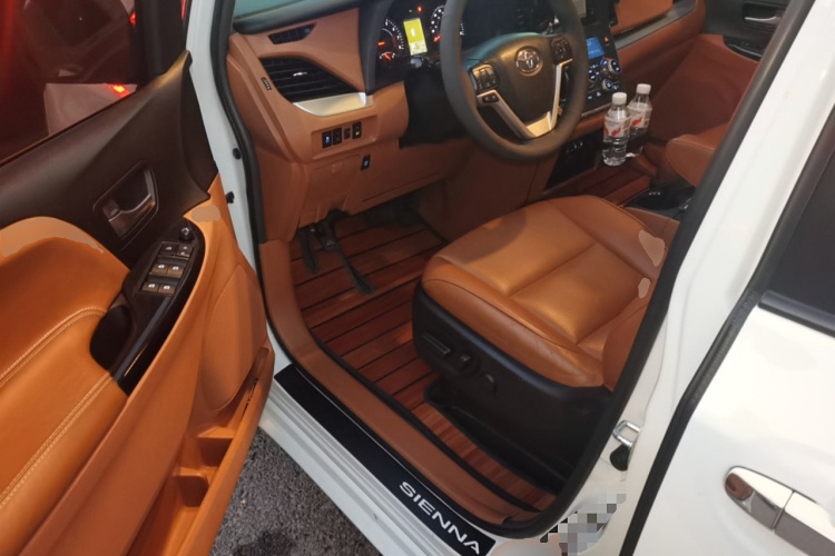 丰田 SIENNA 2015款 3.5L 四驱L中控内饰20