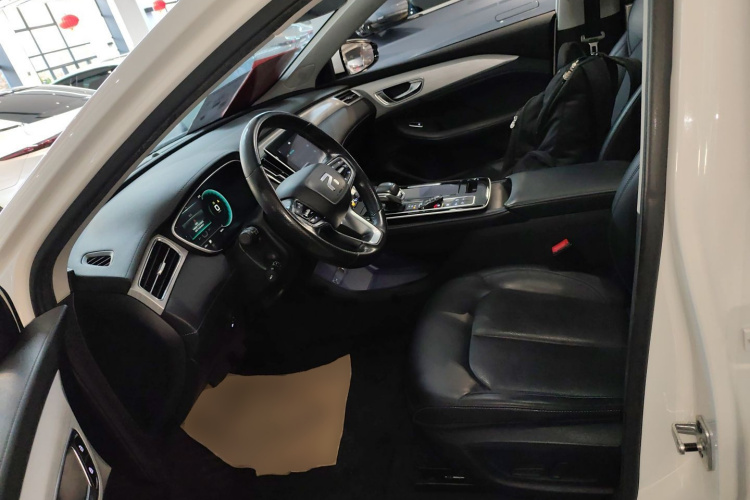 飞凡汽车 飞凡ER6 2020款 620km 智享版中控内饰19