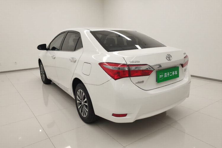 丰田 卡罗拉 2017款 改款 1.2T S-CVT GL-i车身外观5