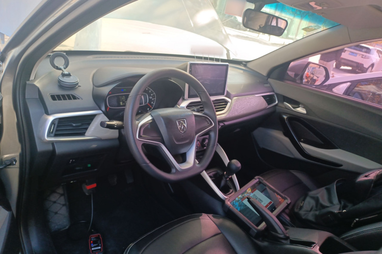 宝骏510 2017款 1.5L 手动舒适型中控内饰12