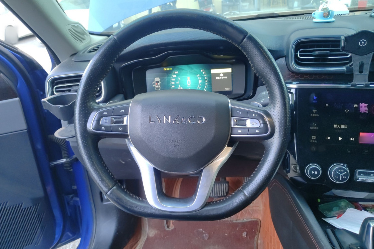 领克02 2018款 1.5T DCT两驱劲Pro版 国V中控内饰13