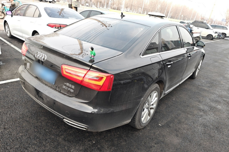 奥迪A6L 2015款 30 FSI 百万纪念舒享型车身外观7