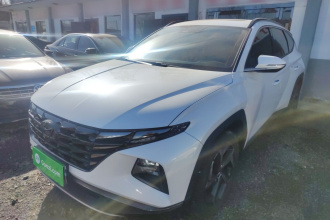 现代 2023款 途胜L 1.5T 自动两驱DLX豪华版