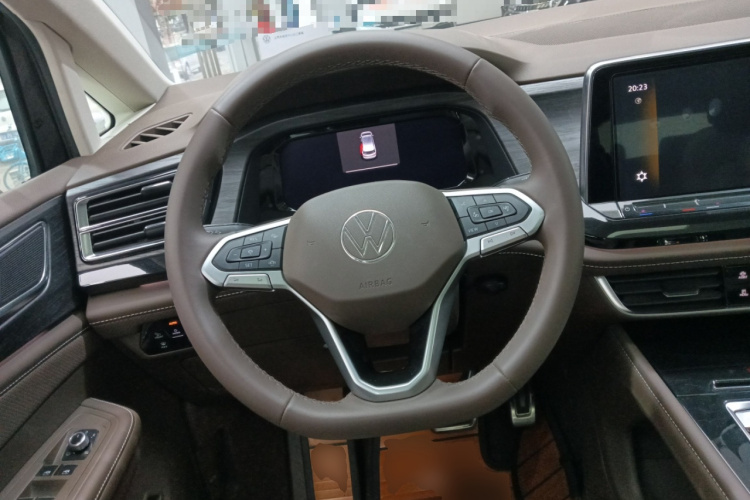 大众 威然 2024款 380TSI 尊驰版中控内饰13