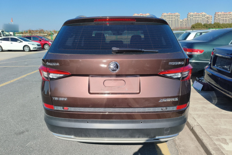 斯柯达 柯迪亚克 2018款 改款 TSI330 7座两驱豪华优享版车身外观6004