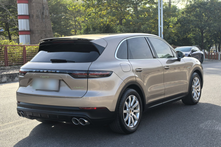 保时捷 Cayenne新能源 2019款 Cayenne E-Hybrid 2.0T车身外观6006