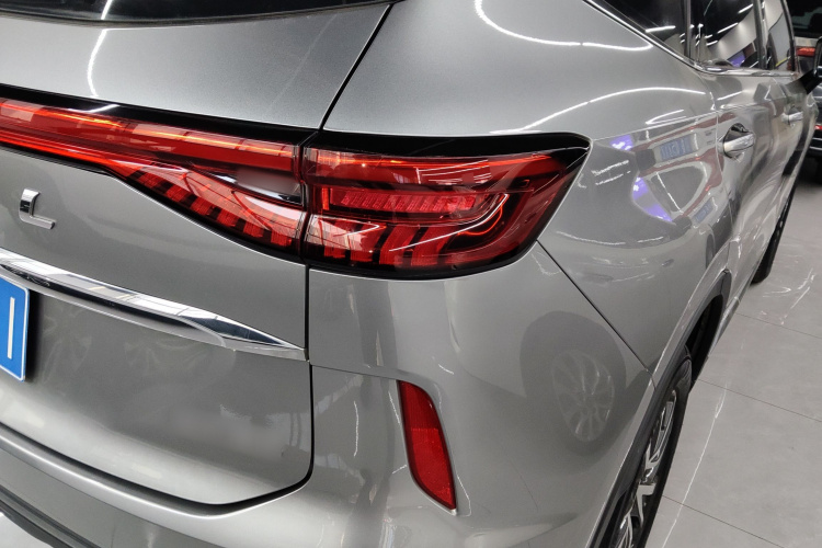 哈弗H6 2022款 第三代 1.5T 自动两驱Max车身外观9