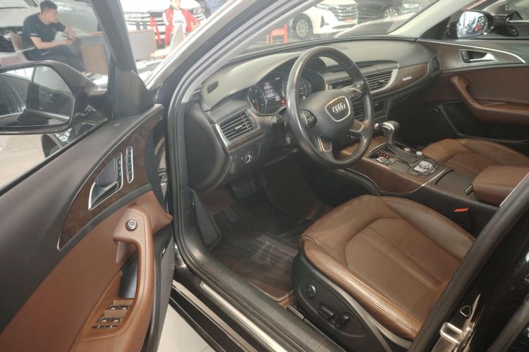 奥迪A6L 2015款 35 FSI quattro 舒适型中控内饰7002