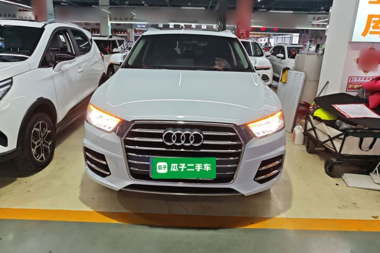 奥迪Q3 2018款 30周年年型 35 TFSI 时尚型车身外观2