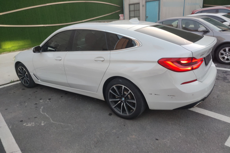 宝马6系GT 2021款 改款 630i 豪华设计套装车身外观6002