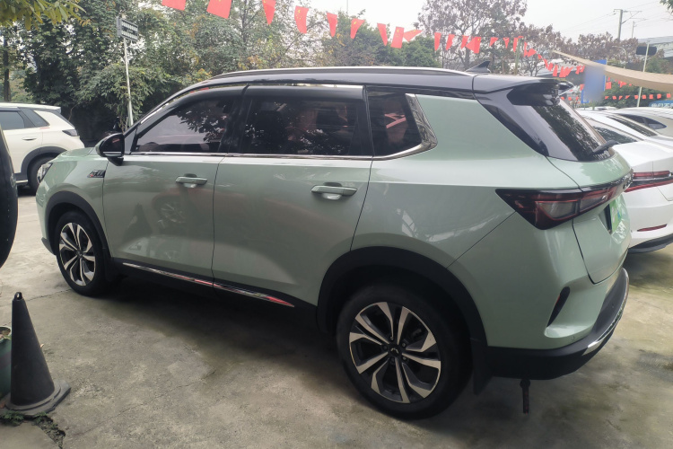 五菱汽车 五菱星辰 2021款 1.5T CVT星辉版车身外观4