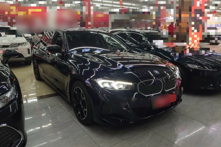 宝马i3 2024款 eDrive 40 L 曜夜套装车身外观3