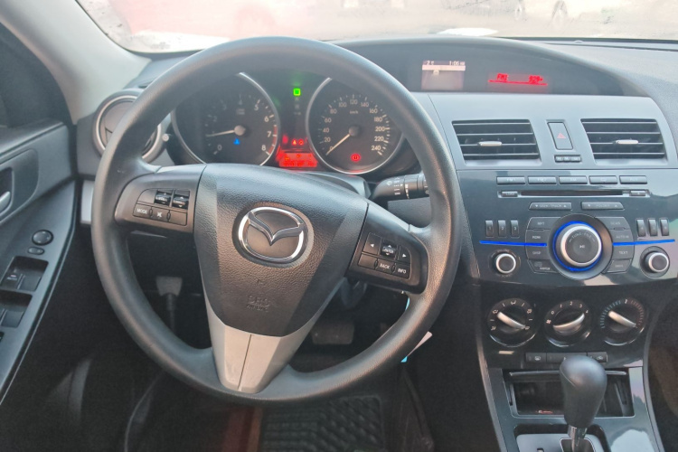 马自达3星骋 2015款 两厢 1.6L 自动精英型中控内饰13